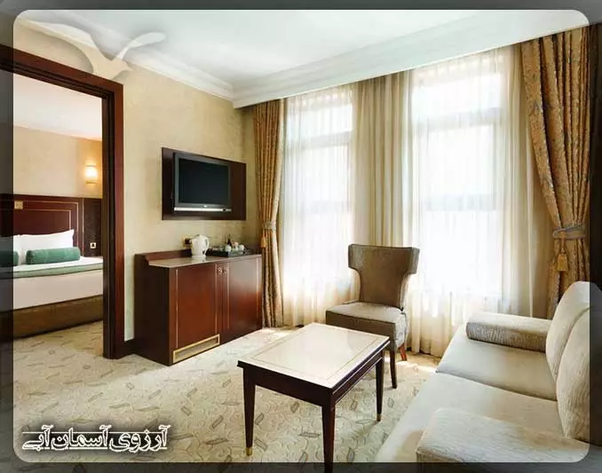 Crowne Plaza Old City